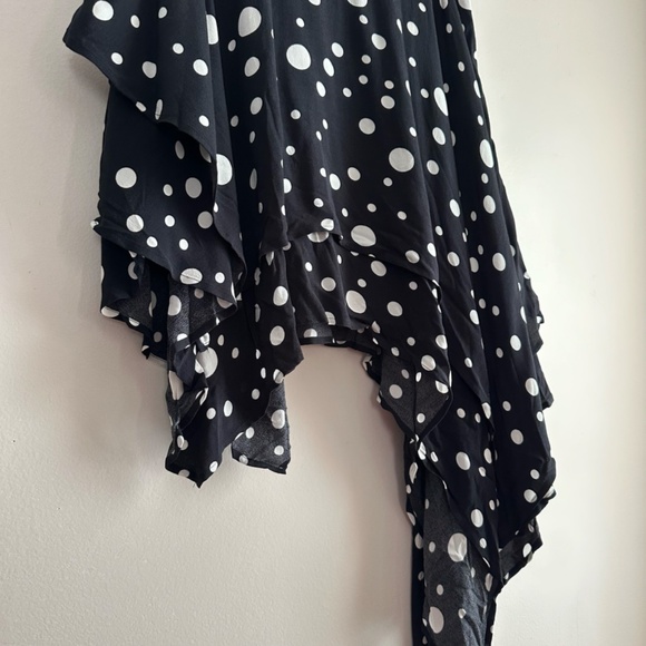 Lovers + Friends • Albany Skirt in Black Polka Dot - Picture 3 of 9